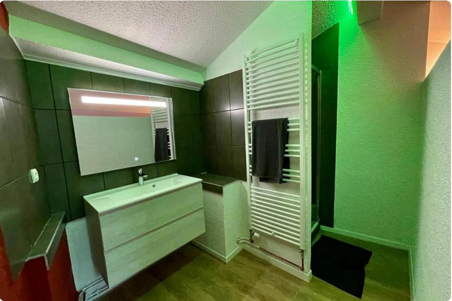 Le Triplex, Charmant Appartement, 2 Chambres 勒科托 外观 照片